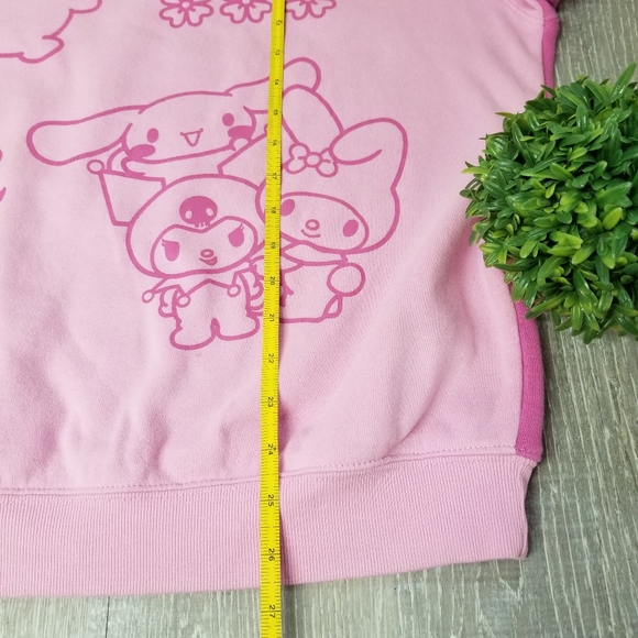Hello Kitty and Friends cozy sweatshirt - Picture 8 of 12